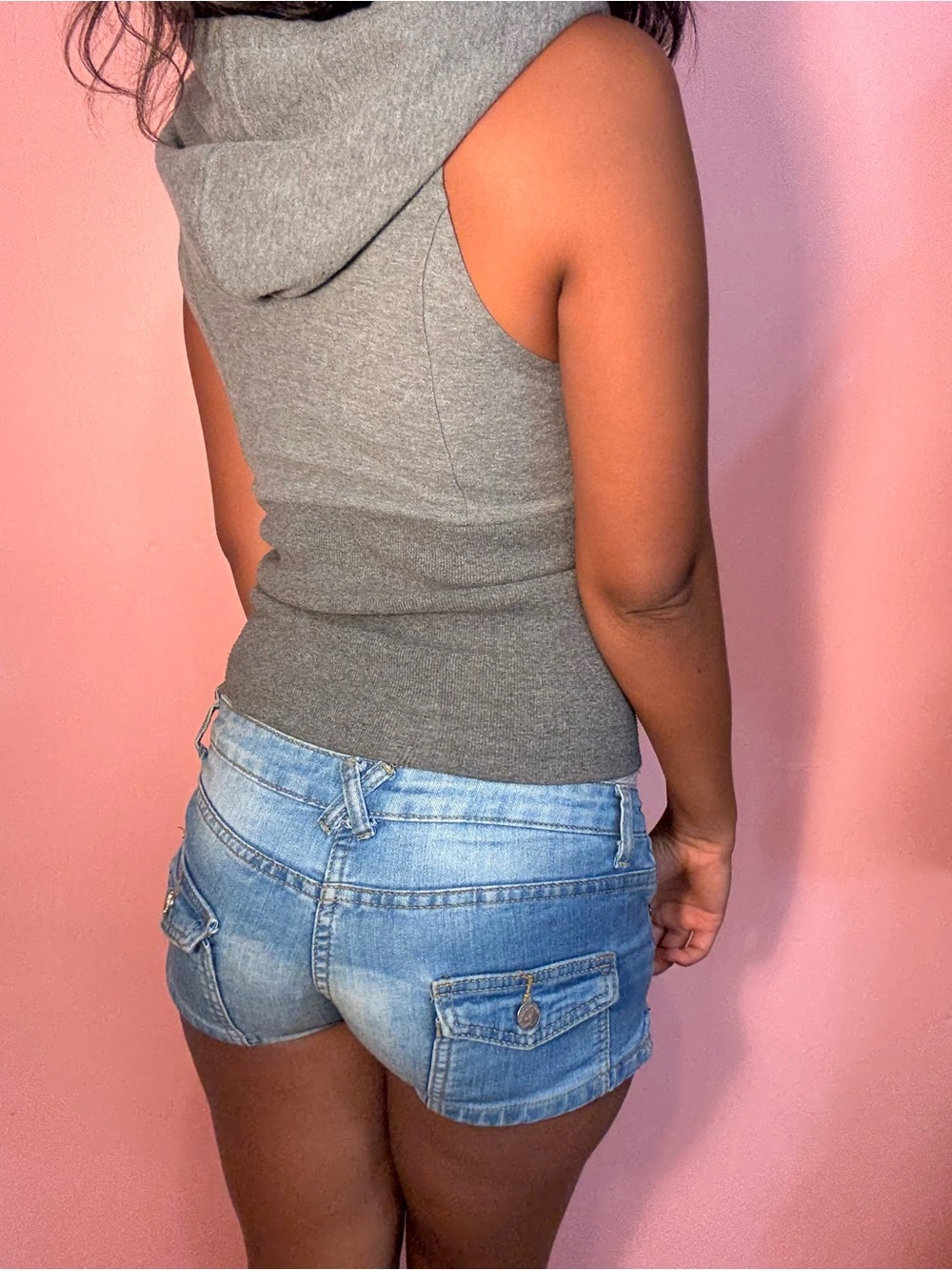 Vintage Guess Hooded cropped Vest with fur lined hood - Picture 4 of 11